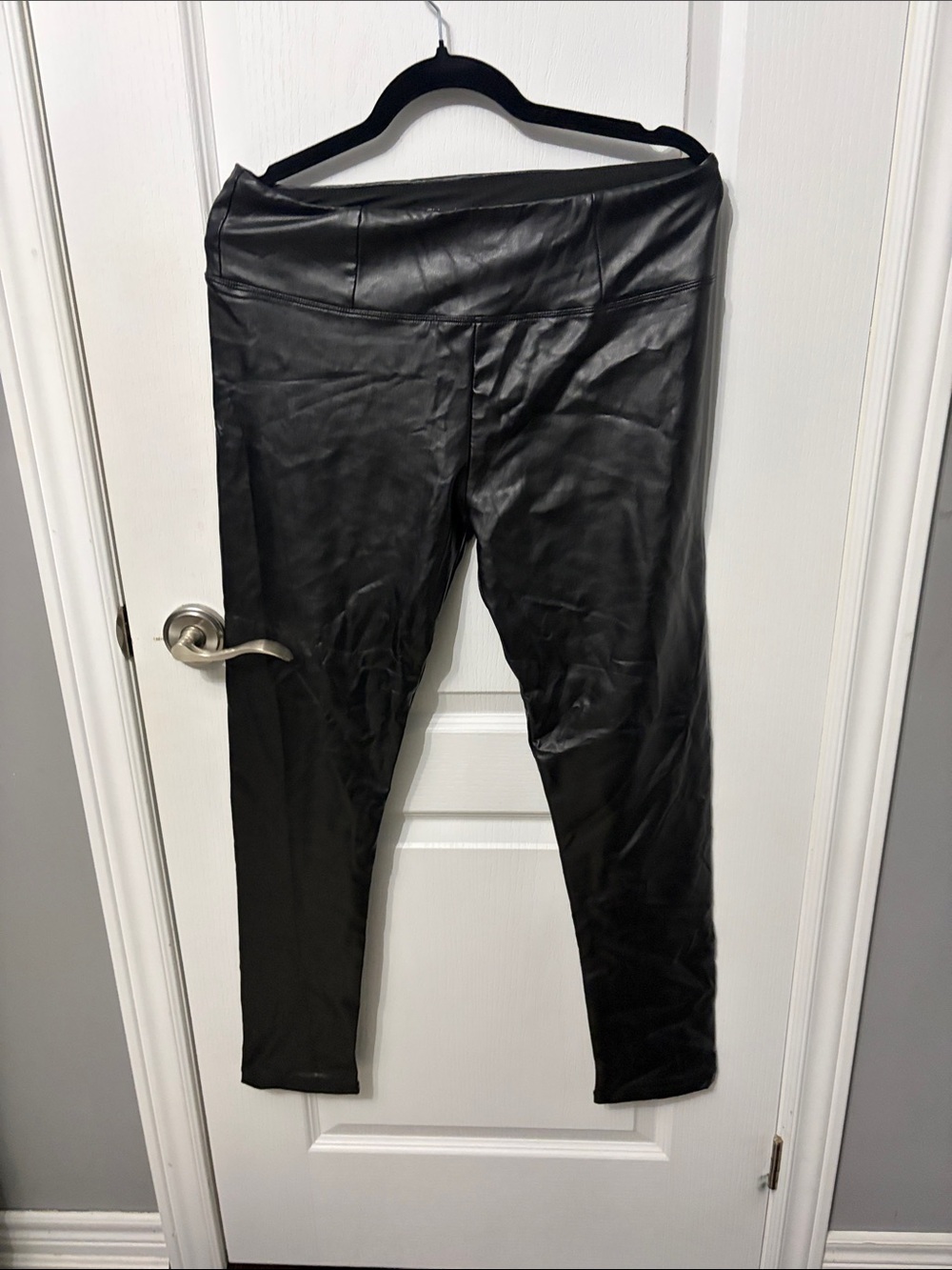 Shinestar Black Faux Leather leggings